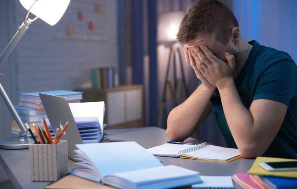8 راه چاره برای کنار آمدن با اضطراب در دانشجویان خوابگاهی