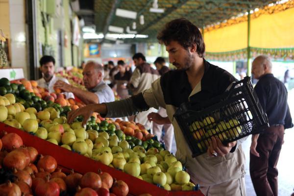 جدیدترین قیمت میوه و صیفی در بازار ، پیاز و سیب زمینی کیلویی چند شد؟ ، خیار به مرز 30هزار تومان رسید